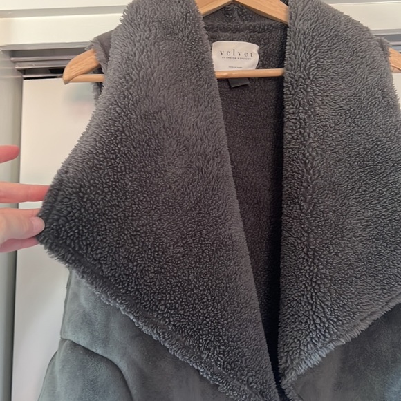 Velvet Graham & Spencer Faux Suede/Shearling Vest (Sz S) - Picture 3 of 16